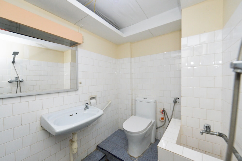Hotel Sampurna Jaya 26/27