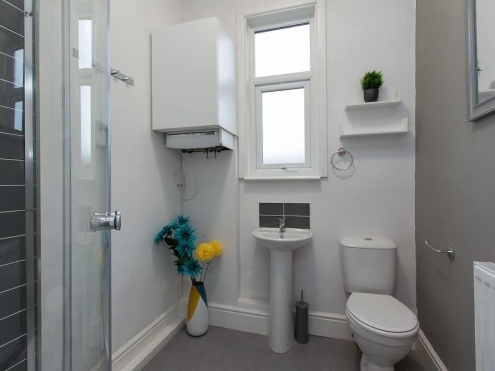 Townhouse @166 Ruskin Rd 24/32