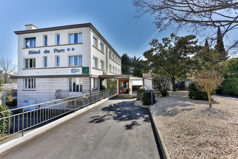 P Tit Dej Hotel Niort 46/58