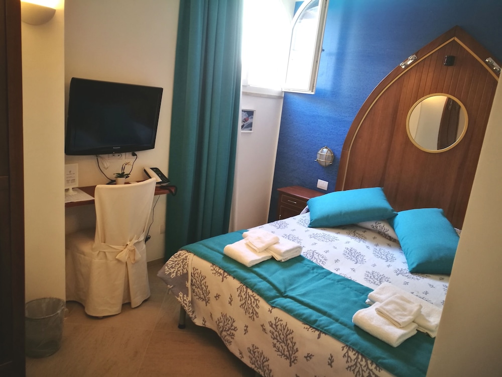 Villa Patrizi 10/42