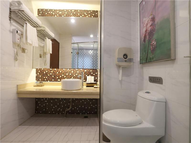Lavande Hotel (Dongguan Tangxia Tianhong Shopping Center) 51/54