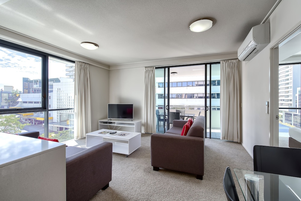 SKD Suites 21/31
