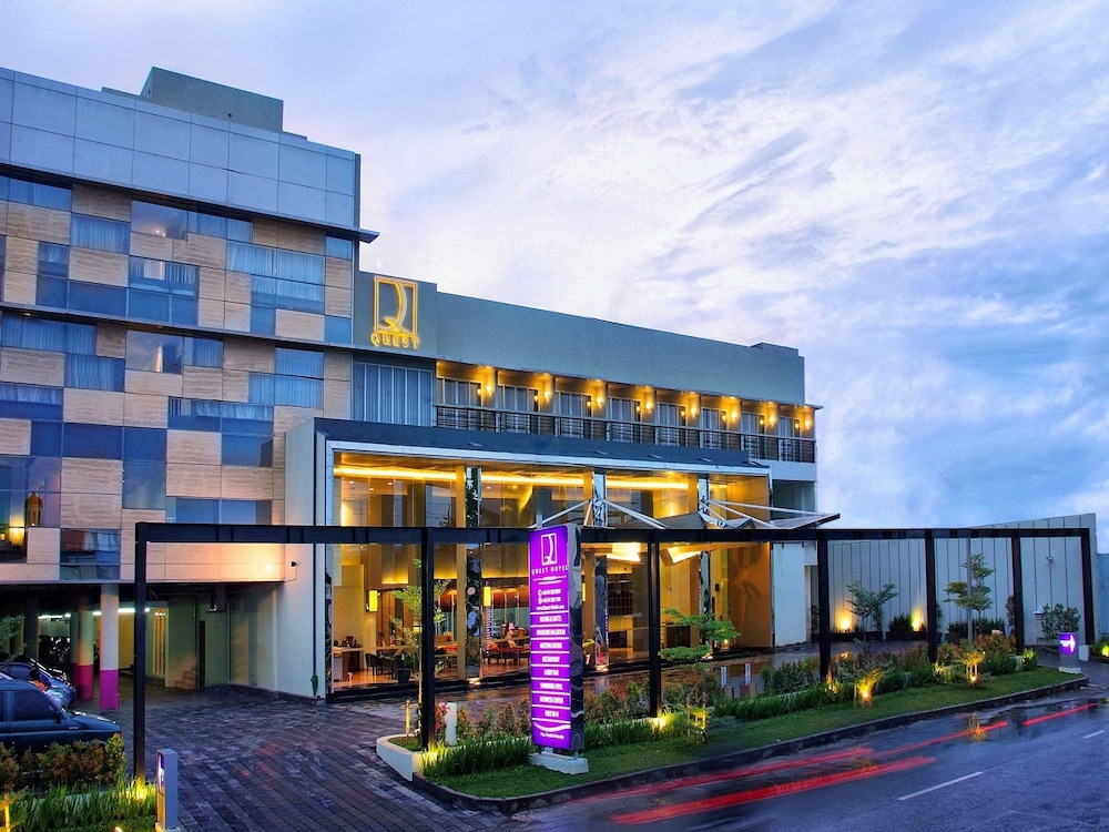 Quest Hotel Simpang Lima Semarang 6/60