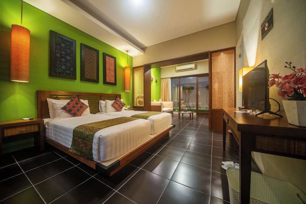 Lagoon, Double Bed, Pool Access