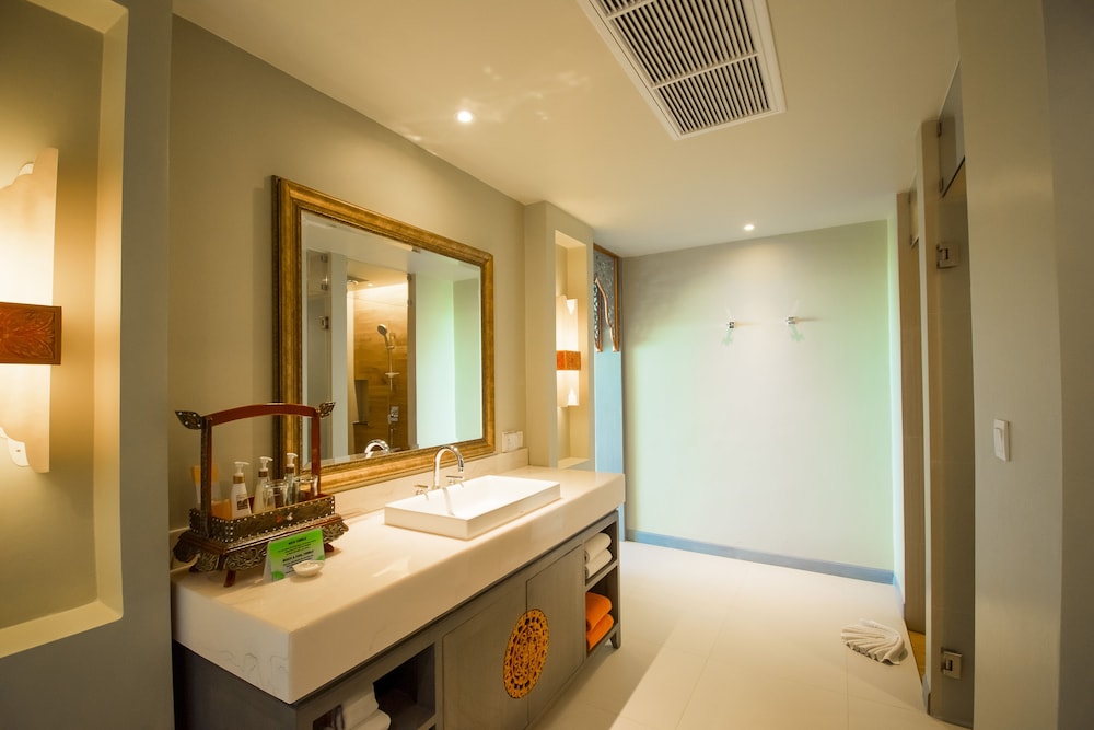 Maikhao Palm Beach Resort 21/65