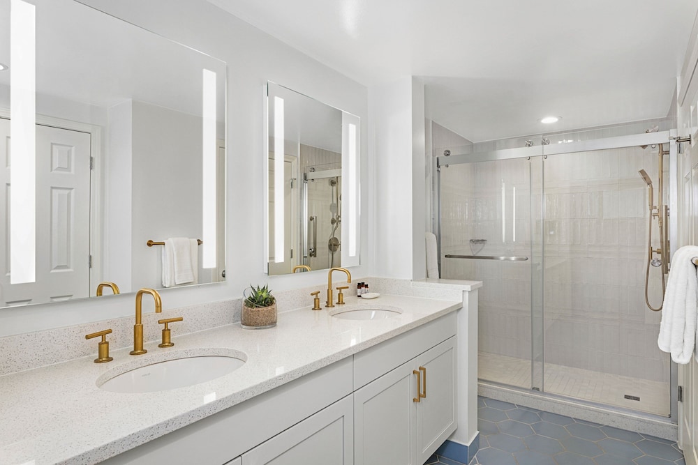 Marriott Apos S Legends Edge At Bay Point 50/50