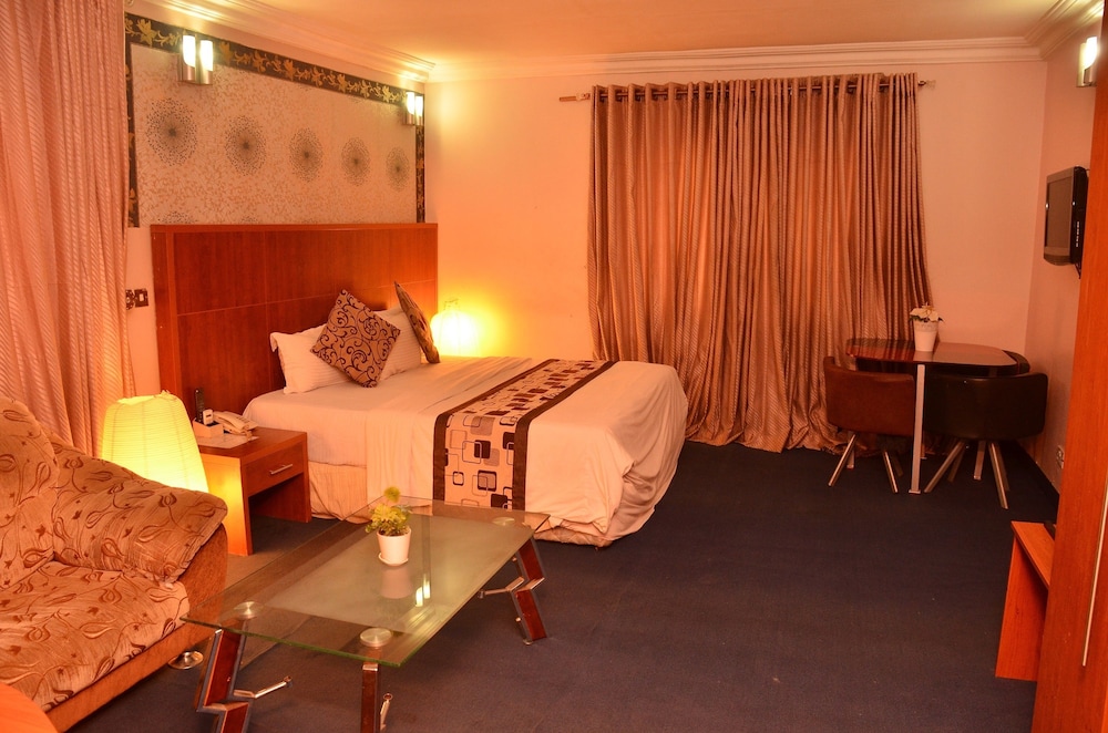 Hotel De Horizon 7/16