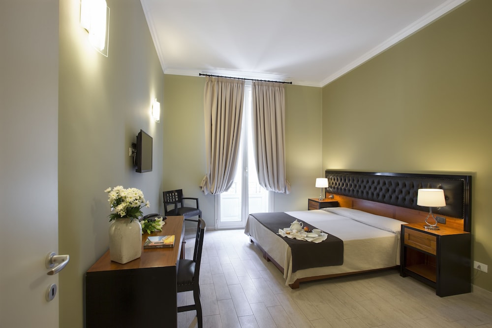 Hotel Ambasciatori 26/66
