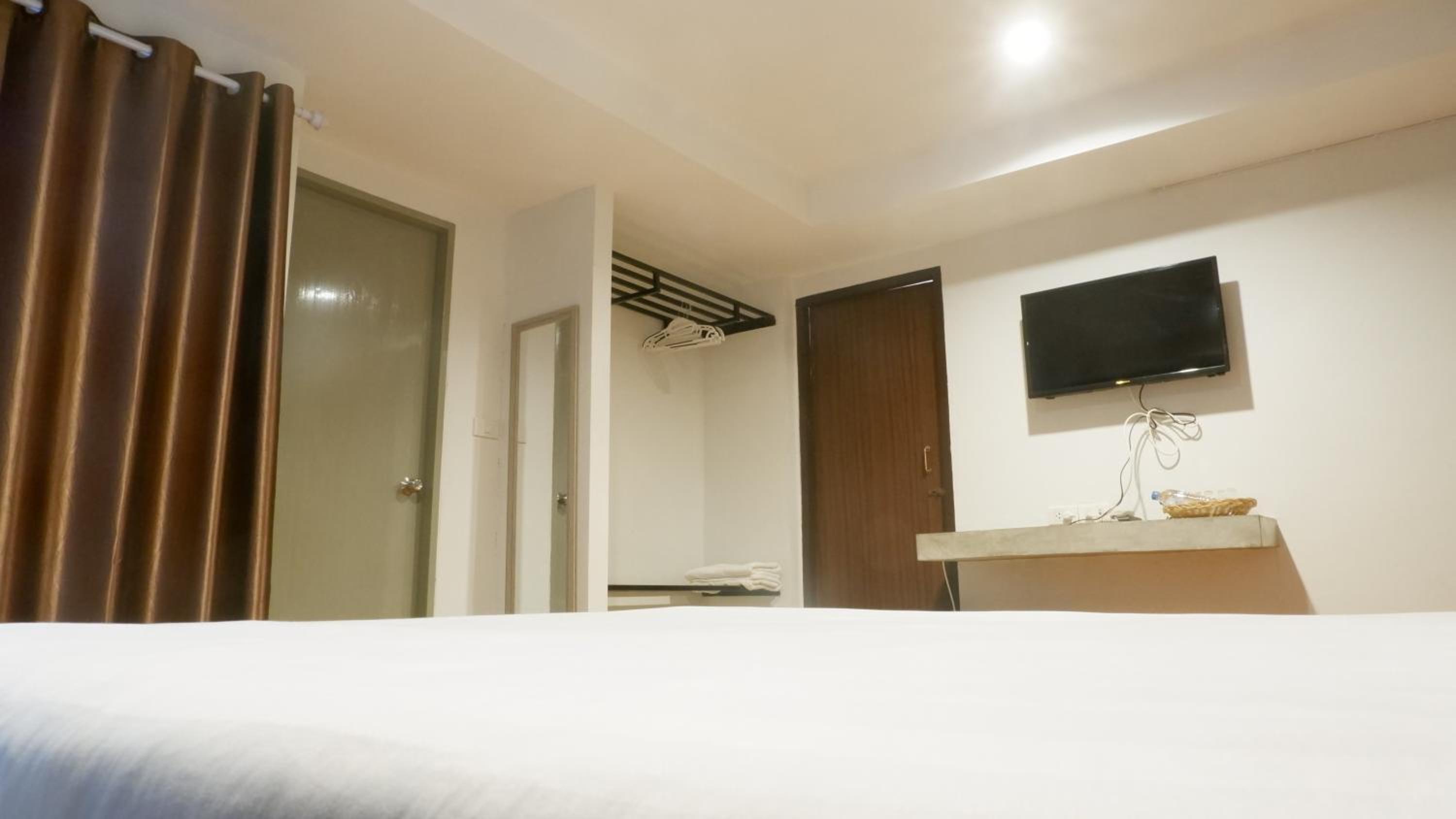 Airport A1 Hotel 12/48
