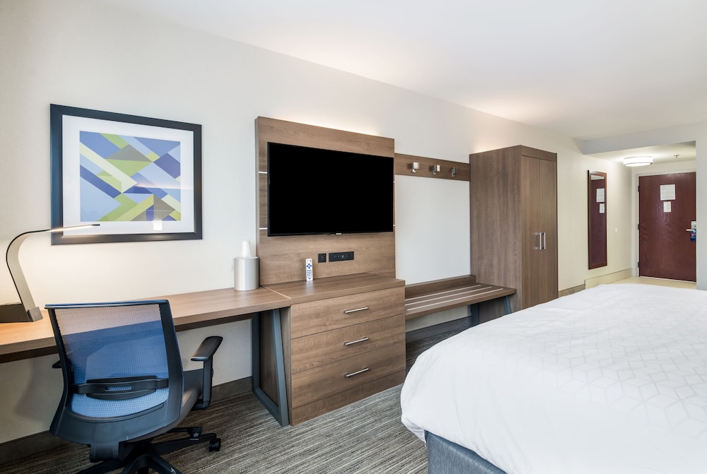 Holiday Inn Express Plymouth, an IHG Hotel 35/41