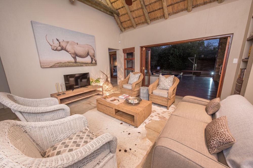 Ekhaya Bush Villa 33/50