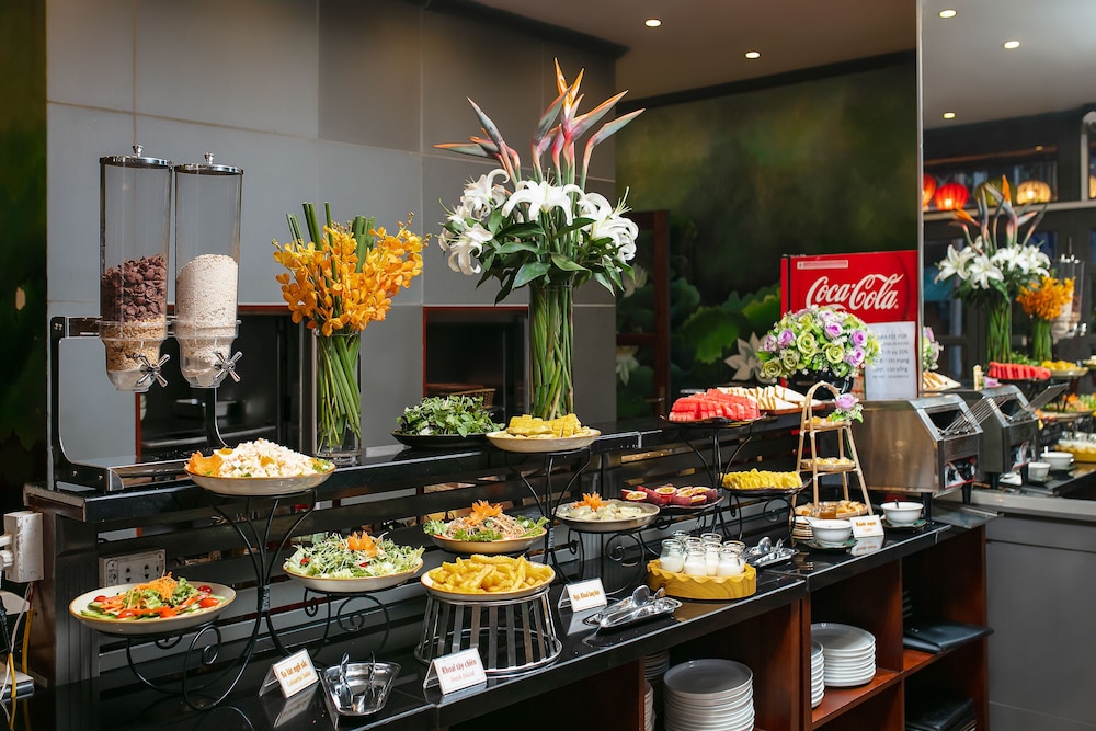 Hanoi Nostalgia Hotel & Spa 46/64