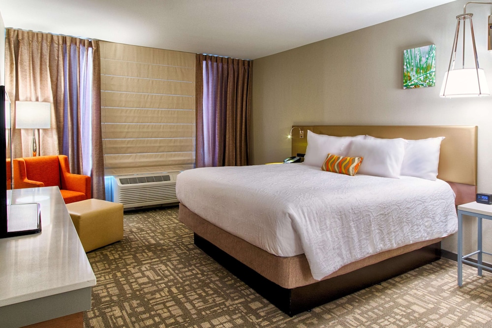 HILTON GARDEN INN SALINA 14/51