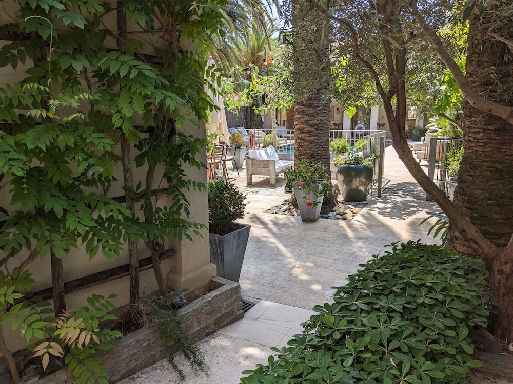 Pastis Hotel Saint-Tropez 35/43
