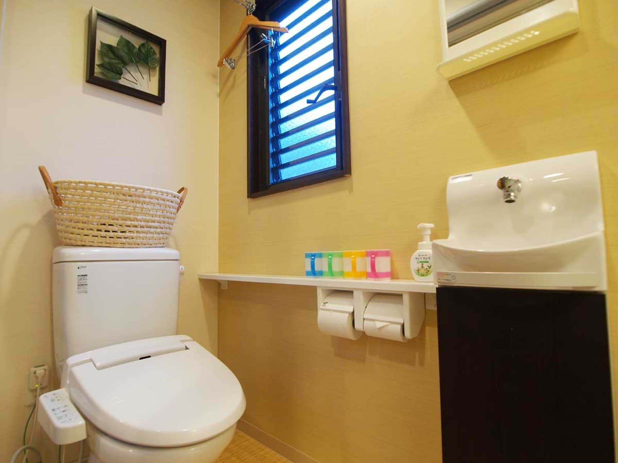 ROOM, QUADRUPLE, PRIVATE BATHROOM