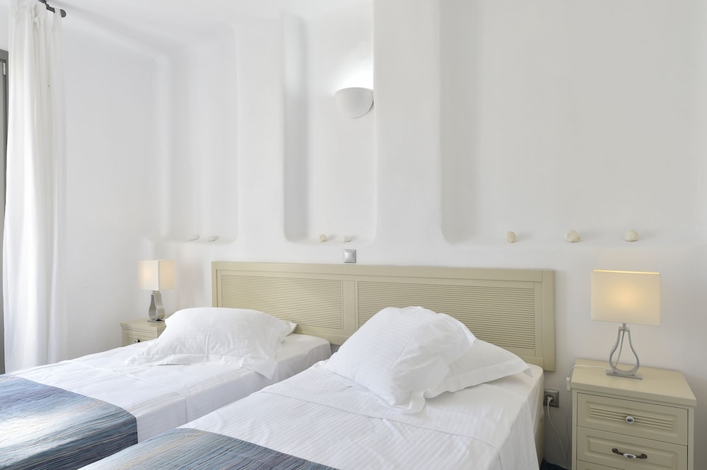 Naoussa Hills Boutique Resort- Adults Only (13+) 30/76
