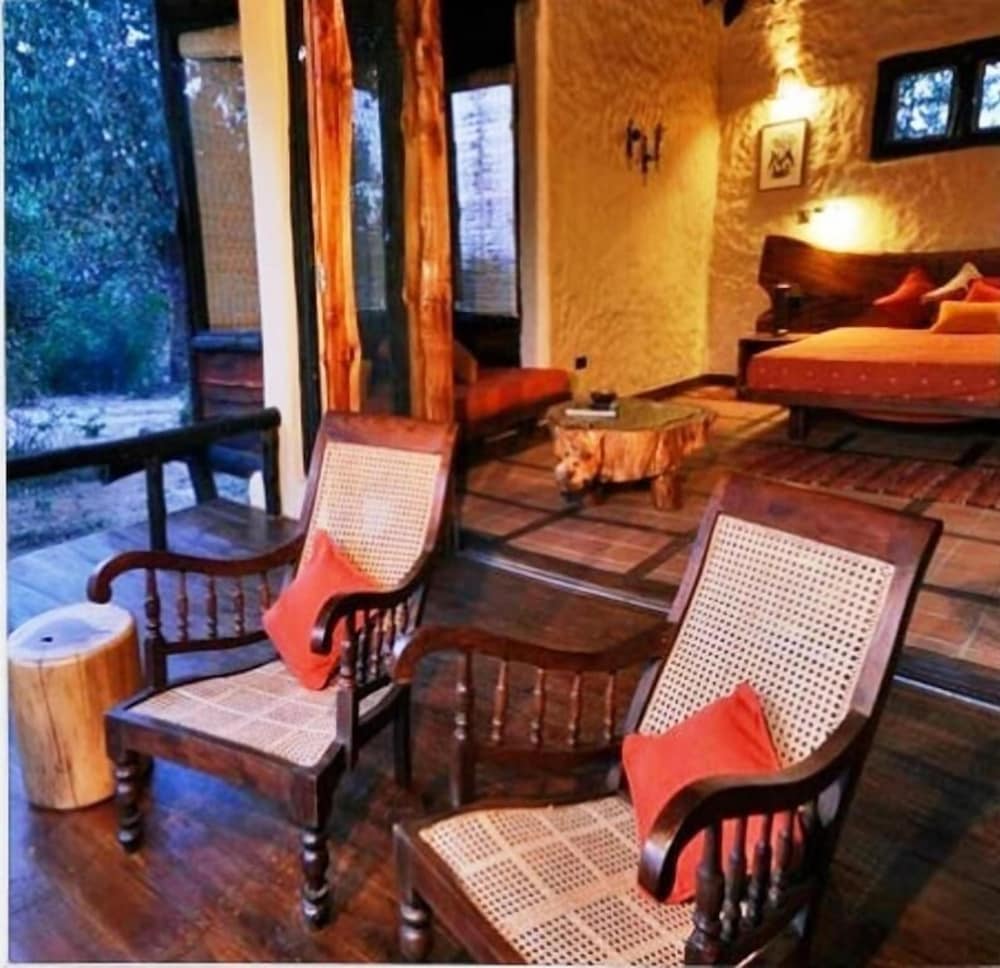 Kanha Earth Lodge 32/50