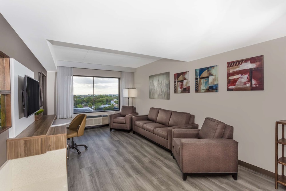 Wyndham Garden Fort Lauderdale Airport & Cruise Port 26/42