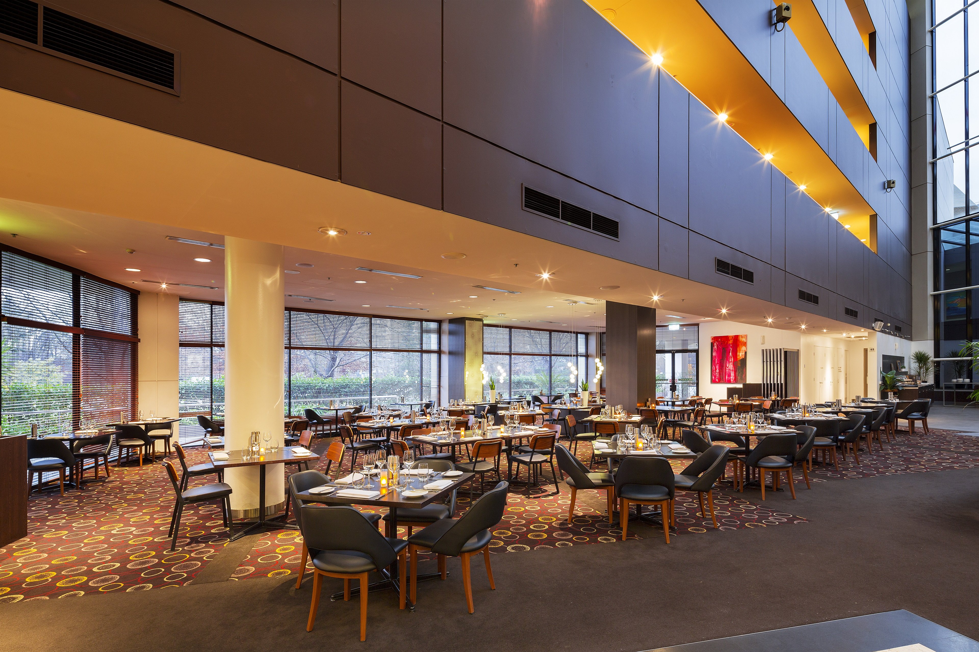 Crowne Plaza Canberra 59/81