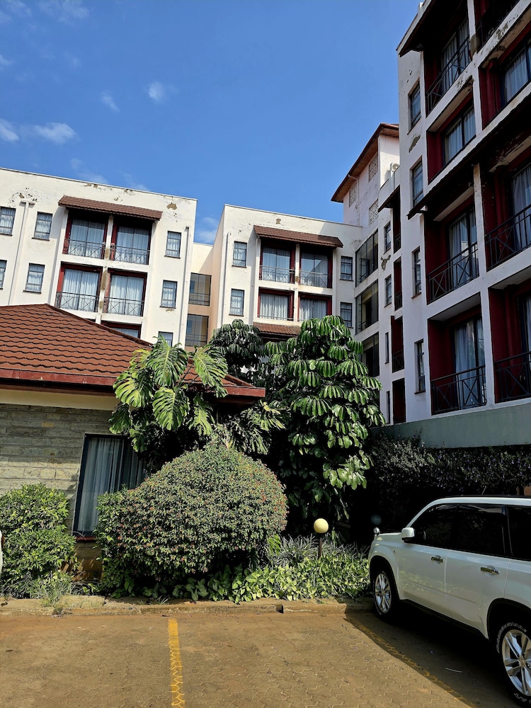 Vittoria Suites 48/50