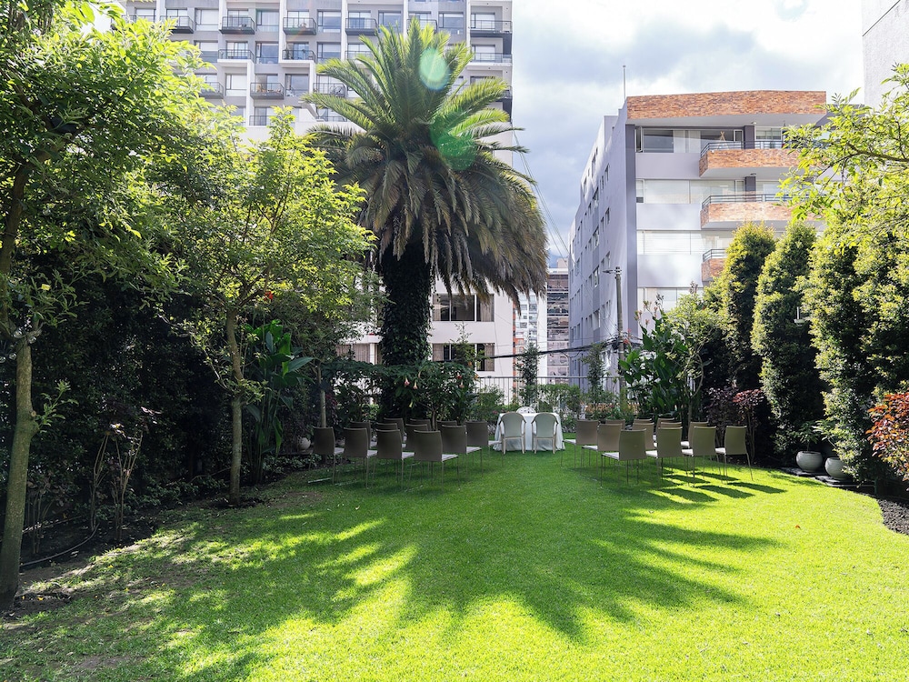 Go Quito Hotel 46/50