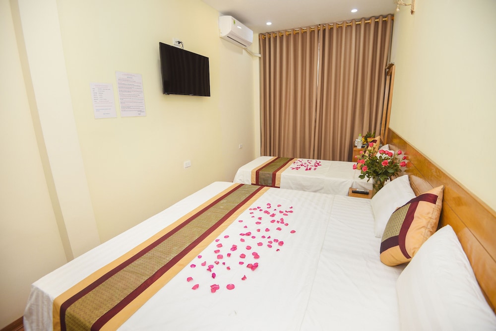 Hanoi Old Town Palace Guest House 30/45