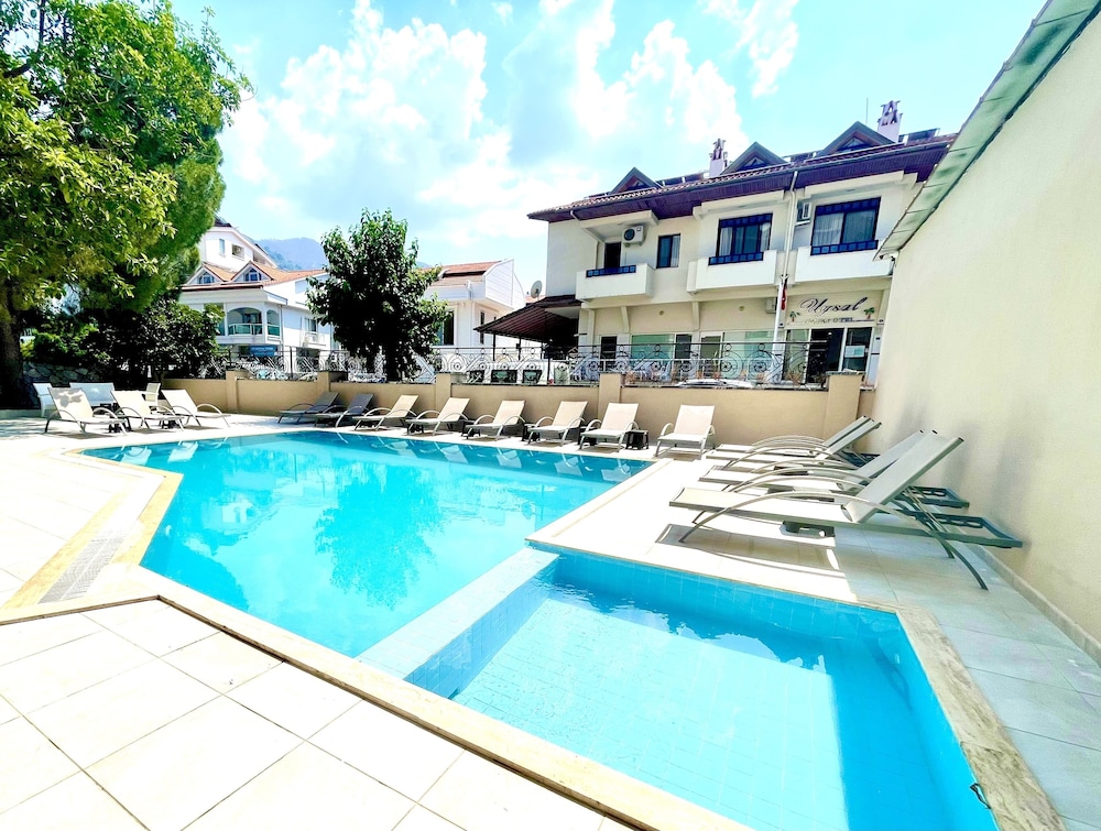 Emilia Hotel 15/88