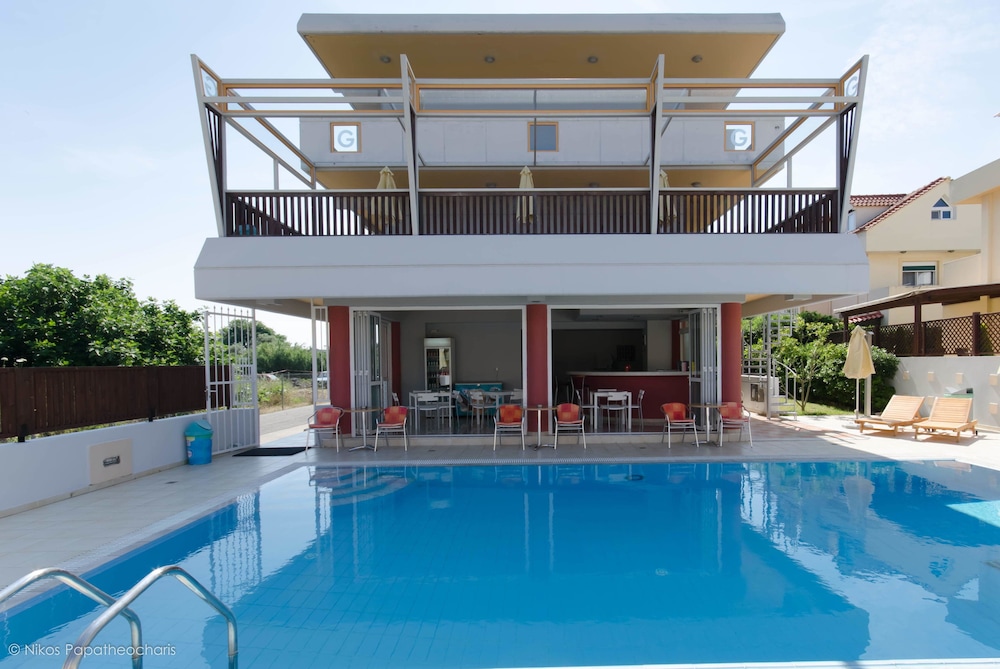 Graziella Apartments 3/51
