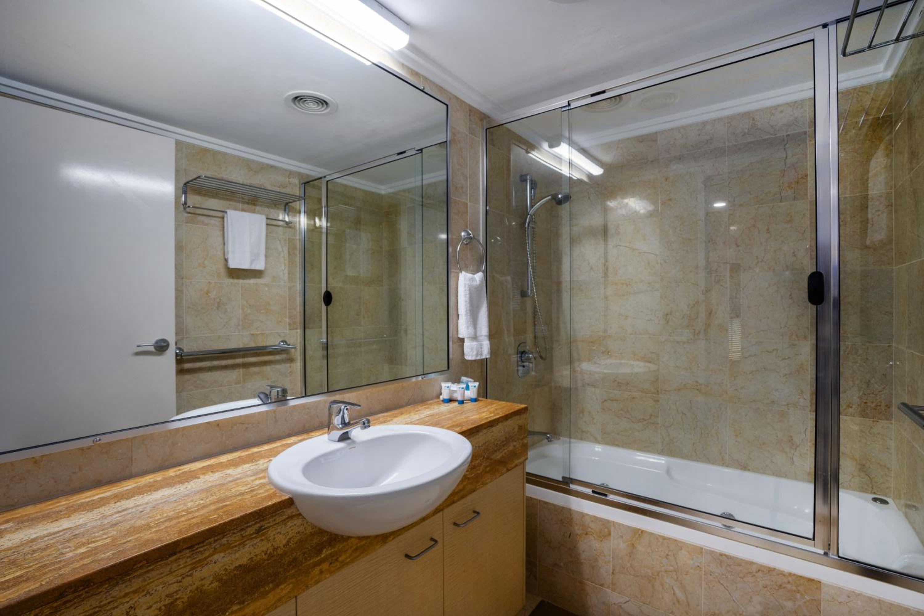 2 Bedroom Rooftop - Ocean Tower