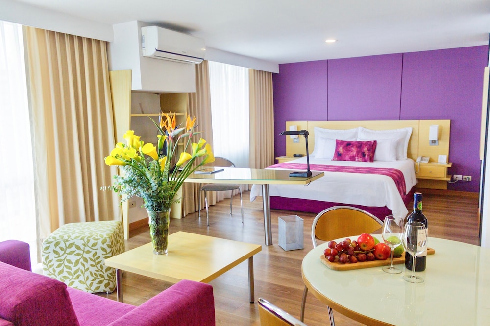Novelty Suites Hotel 47/77