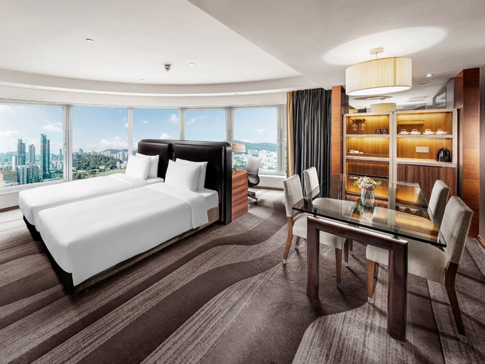 Plaza, Plus, Premier, Family, King and Twin Beds