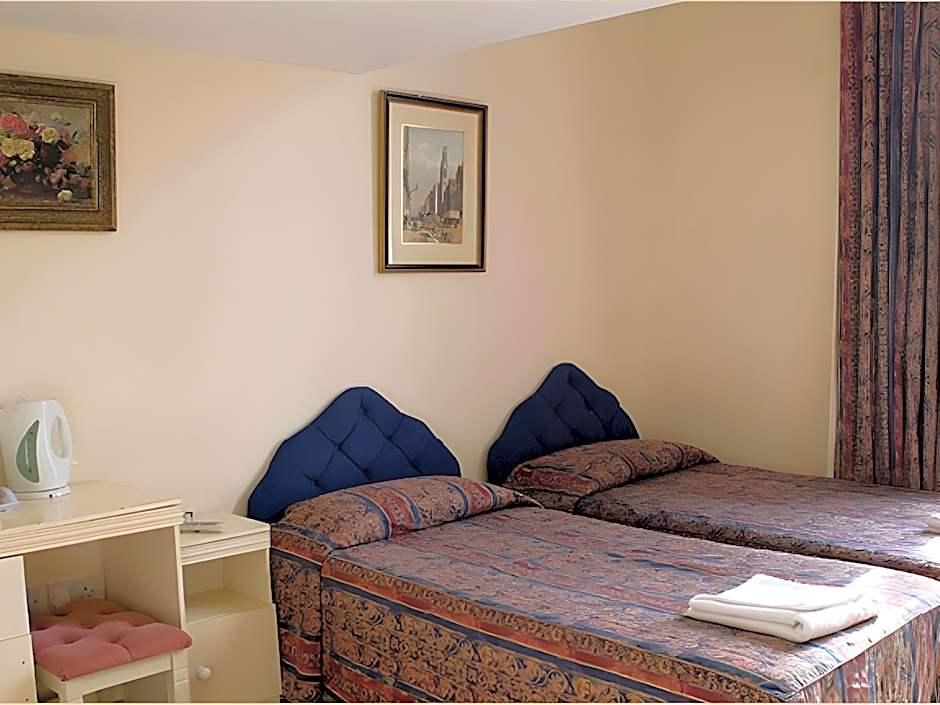 Palace Court Hotel 15/20