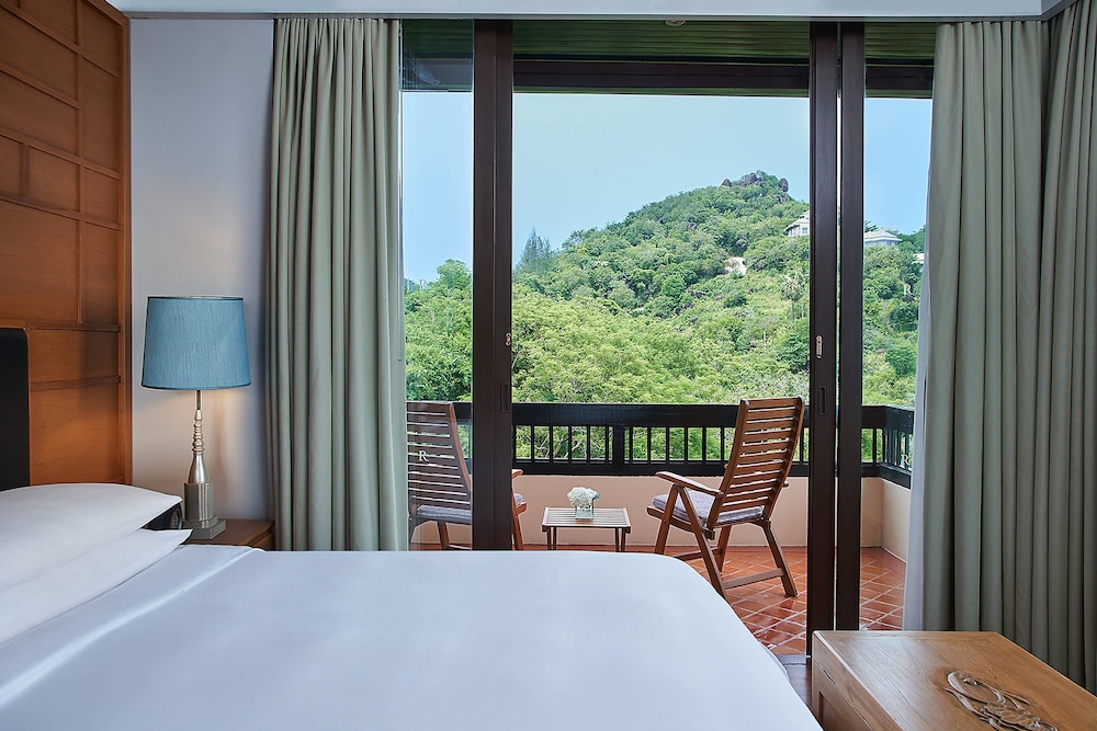 Renaissance Koh Samui Resort & Spa 12/57
