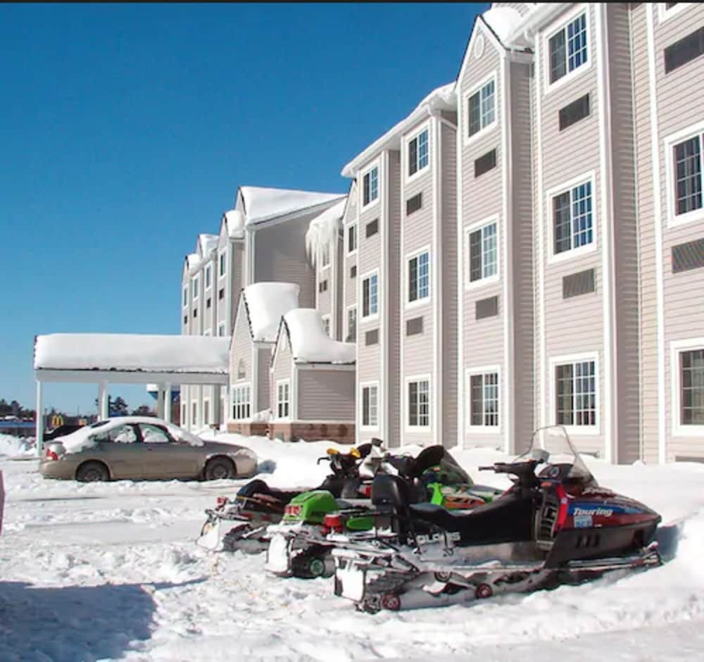 Microtel Inn By Wyndham Parry Sound 3/24