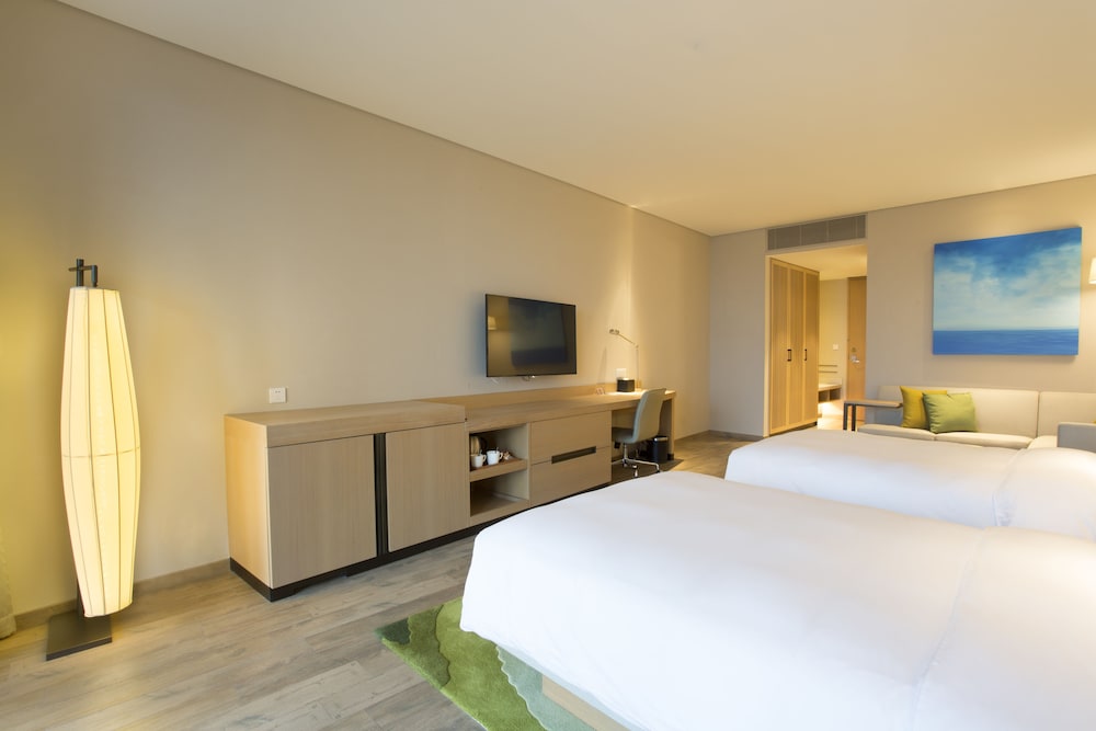 Hyatt Place Sanya City Center 9/62