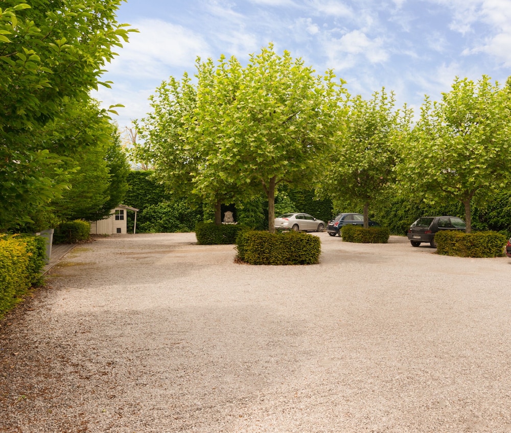 RELAIS DU SILENCE LES JARDINS D'ULYSSE 42/47