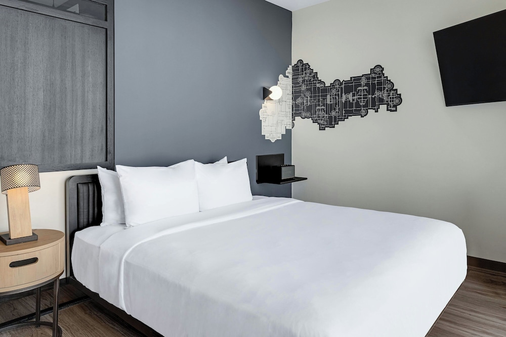 Aloft Santo Domingo Piantini 10/45