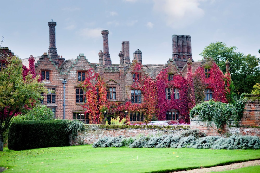 Seckford Hall Hotel Spa 58/64