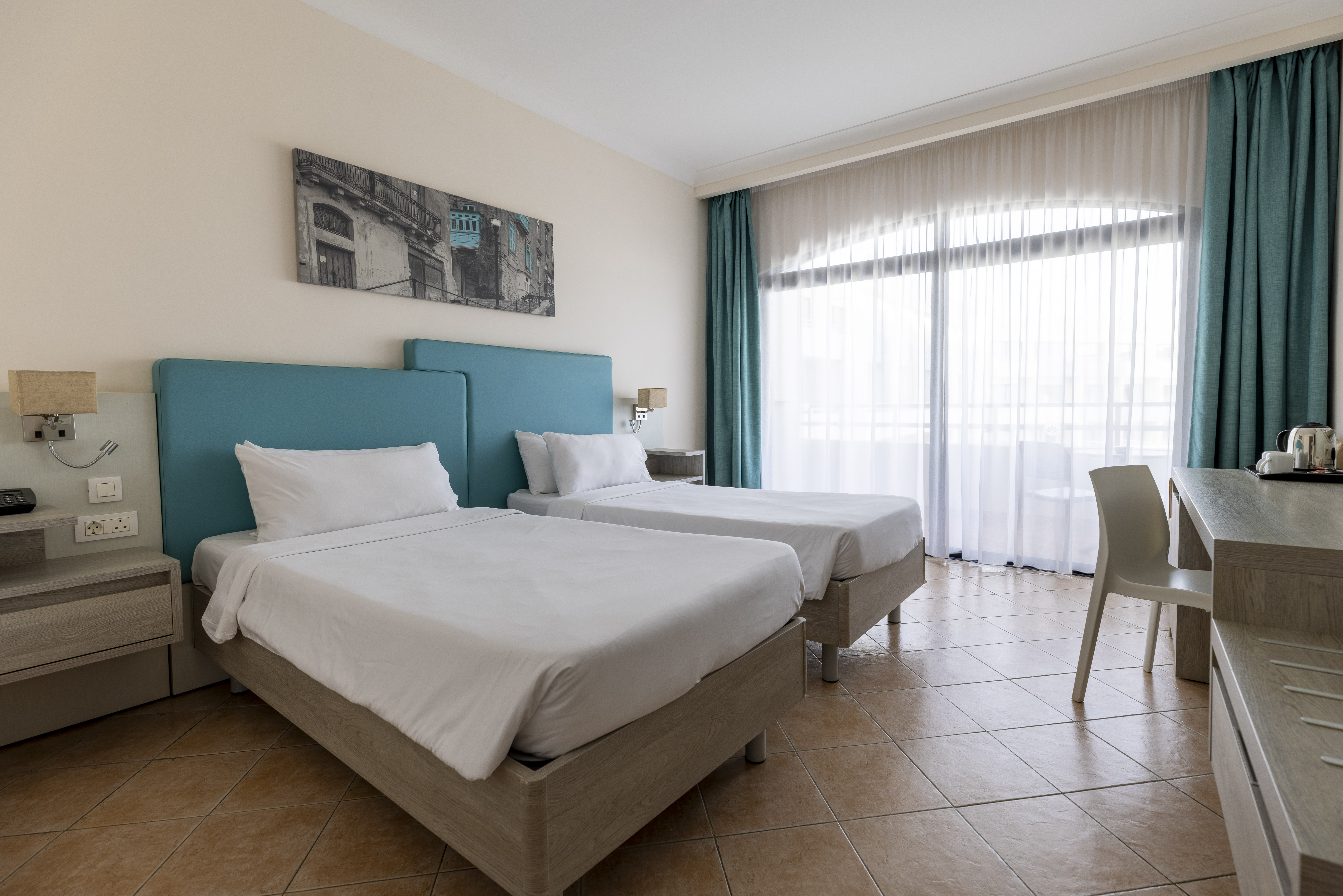 Room, Double or Twin Bed, Lateral Side Sea View
