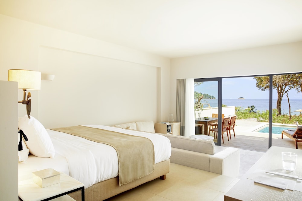 Elivi Skiathos 8/50
