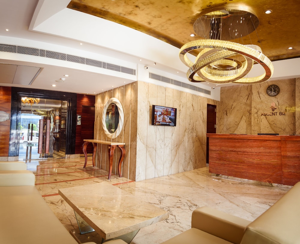 Ascent Biz Hotel 4/44