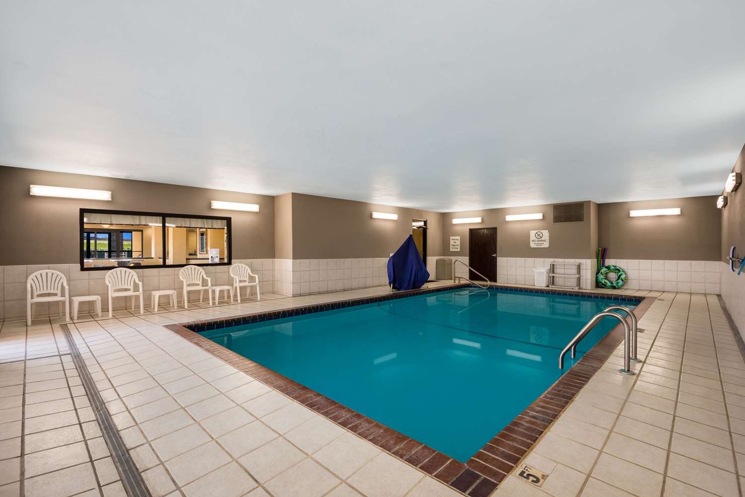 Quality Inn Des Moines North 17/27