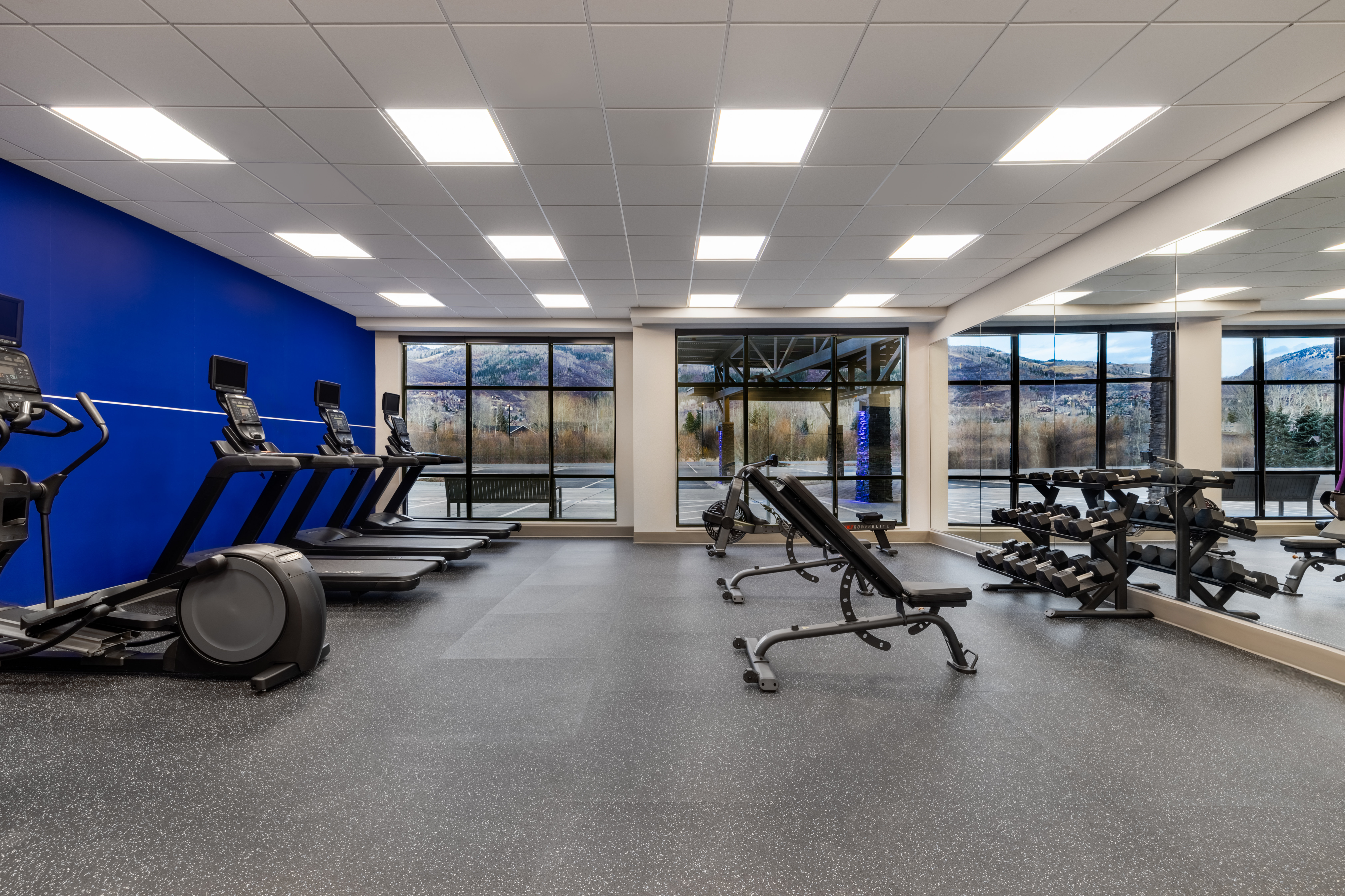 Holiday Inn Express & Suites Steamboat Springs by IHG 30/47