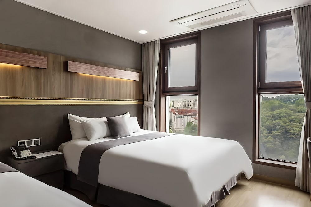 Hotel Lart Gimpo 34/78
