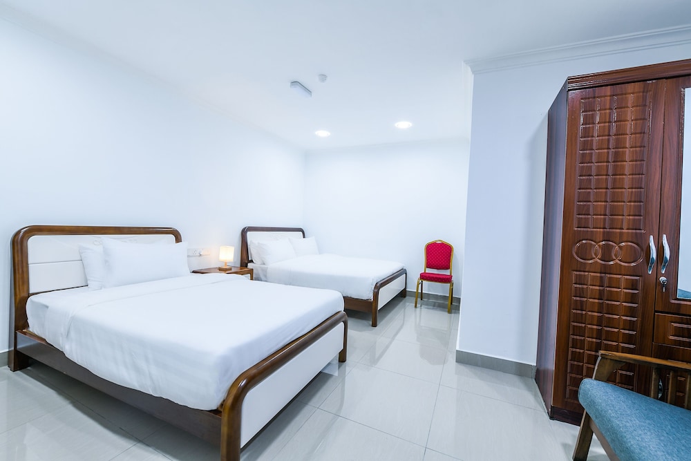 Capital O 90543 Sp Star Hotel 23/53