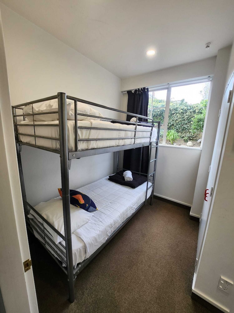 U Studios Paraparaumu, SureStay Collection by Best Western 17/46