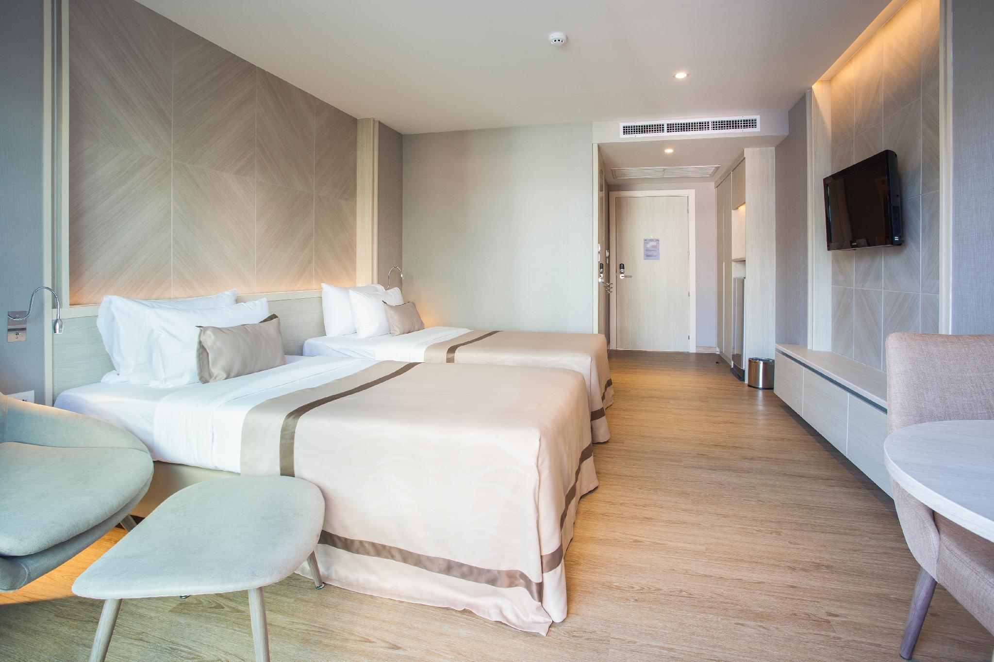 Plus, Standard, Twin Beds
