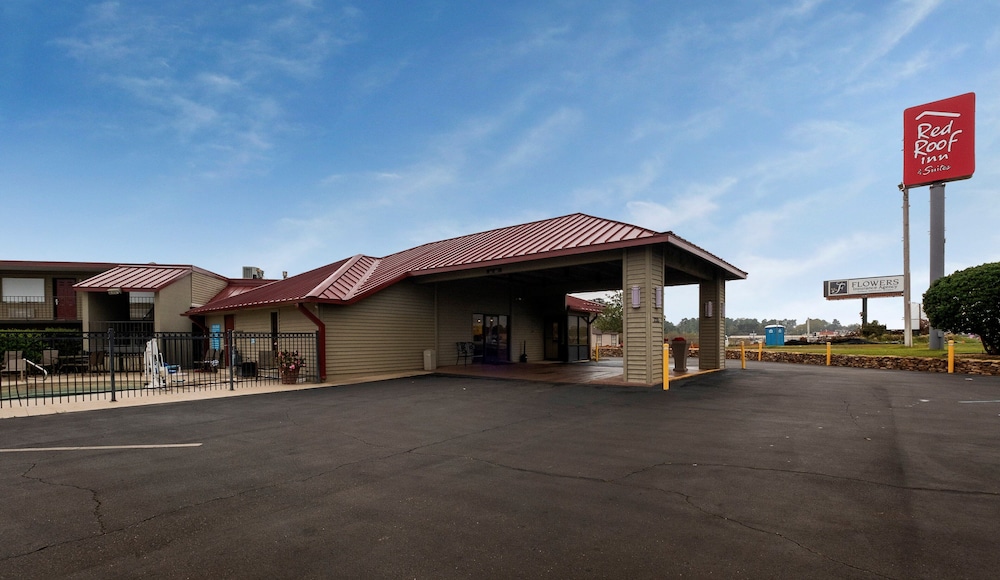 Red Roof Inn & Suites Dothan 3/40
