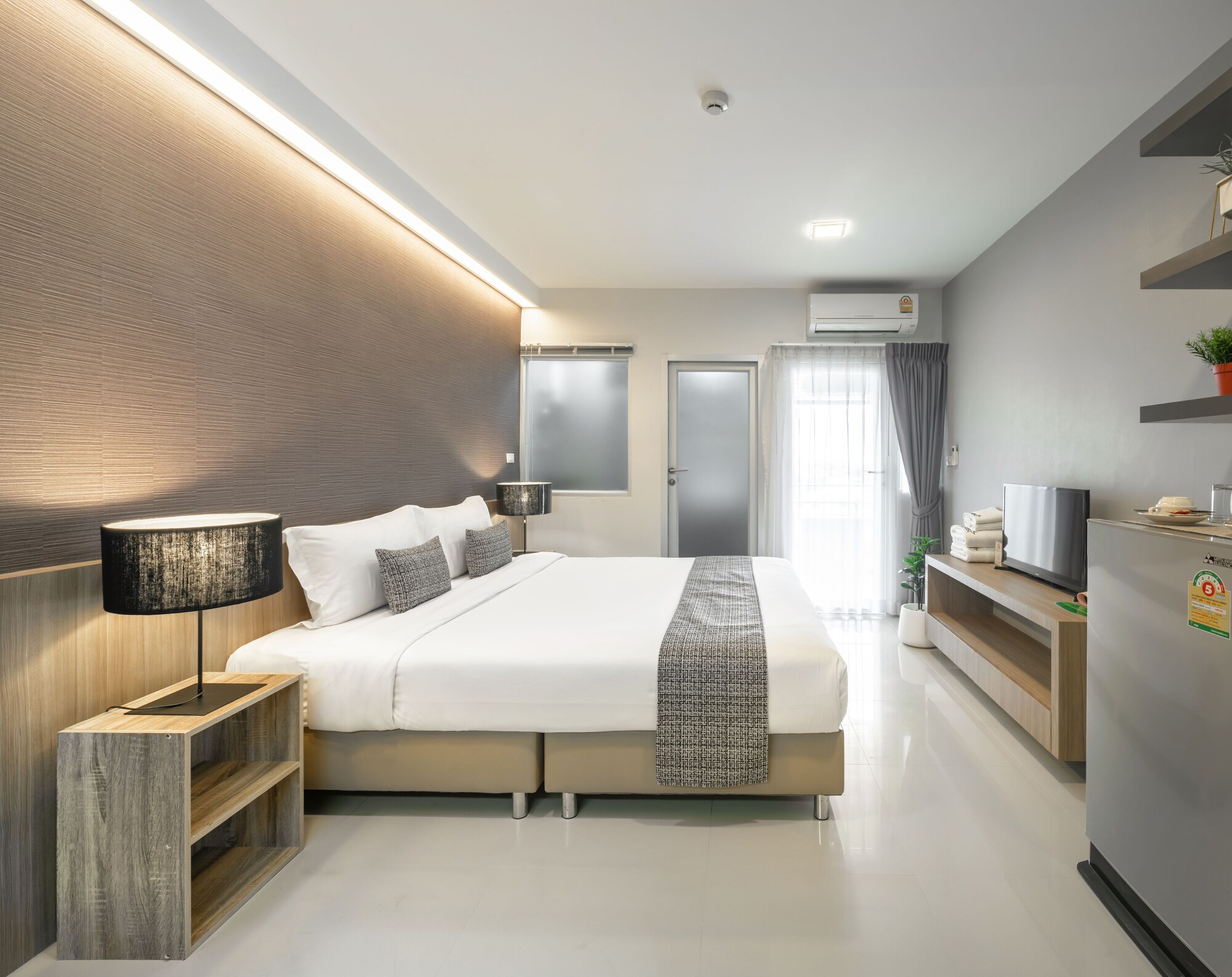 SUPERIOR, DOUBLE BED