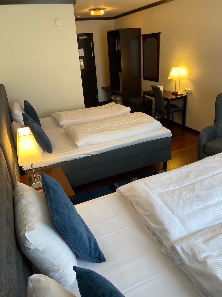 Helnan Phonix Hotel 34/67